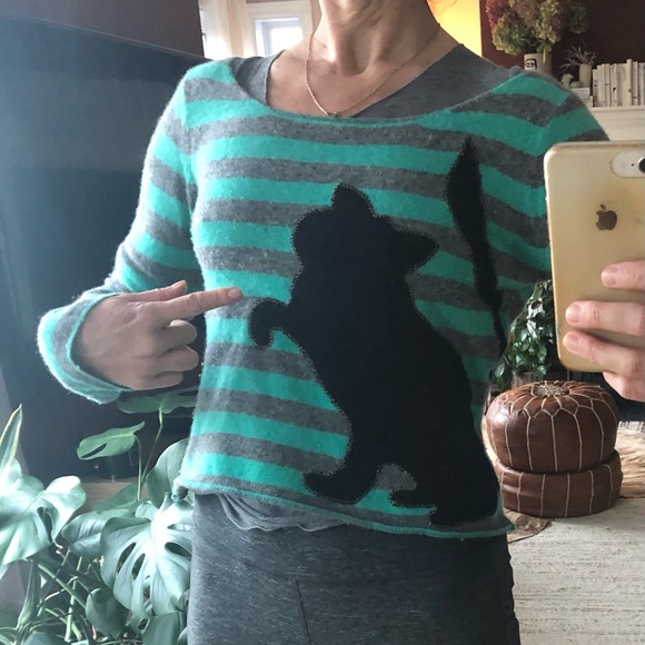 Adorable striped wooly Halloween 🎃 sweater - Picture 5 of 9